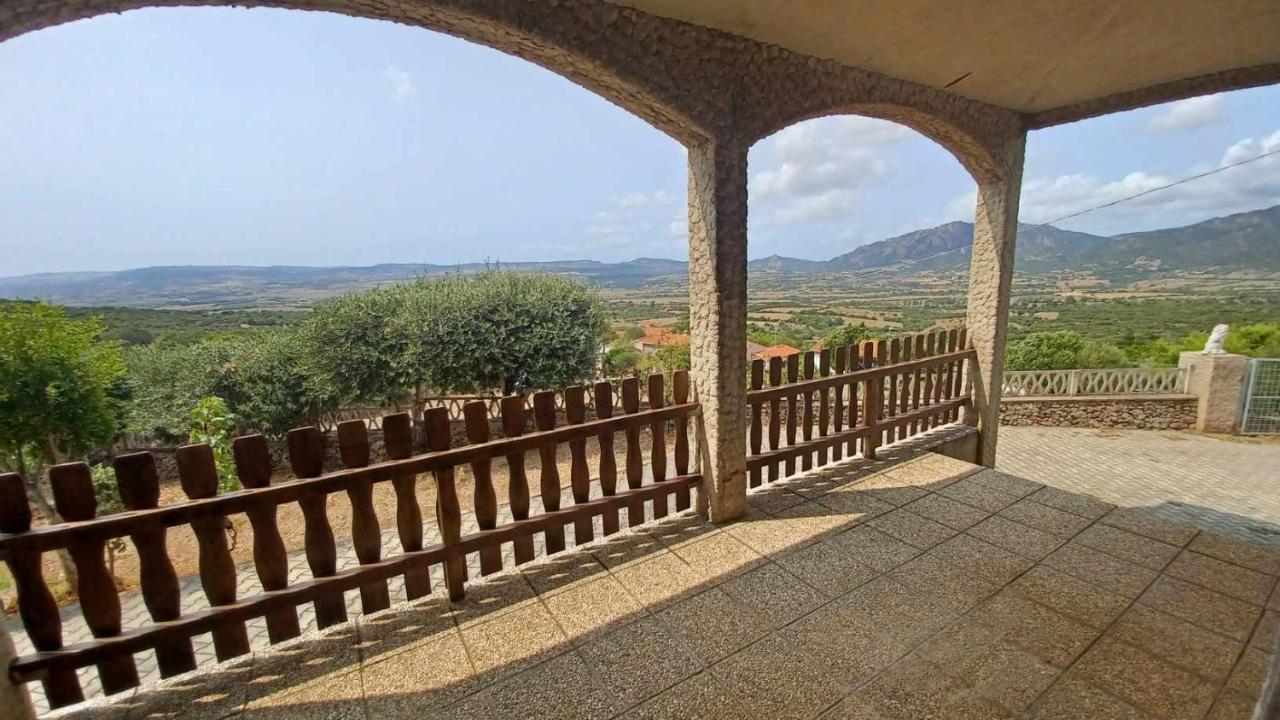 La Casa Nella Natura Villa Perfugas Esterno foto
